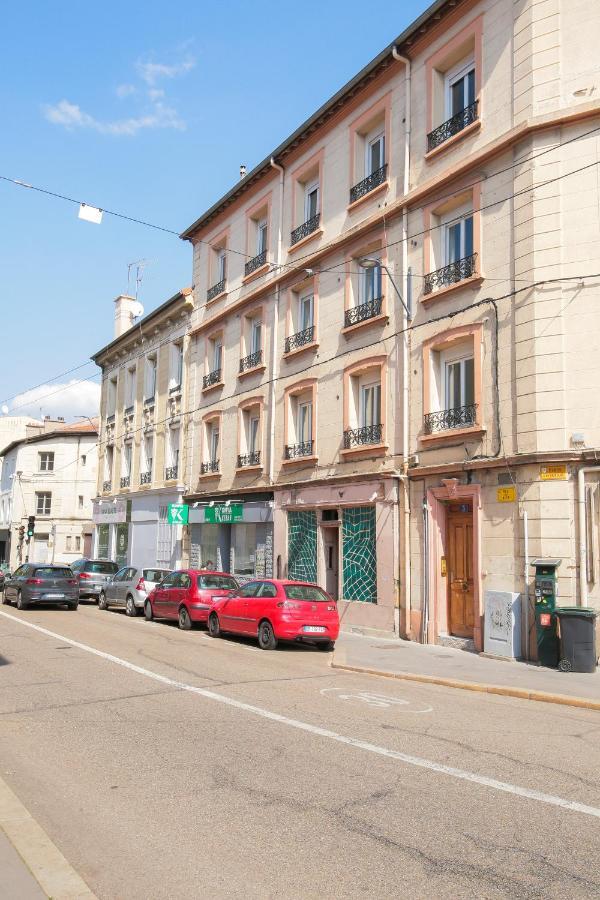 Appartement Le Victorien, T2 hypercentre chic et cosy, Wifi par SOVALFI à Saint-Etienne  Extérieur photo