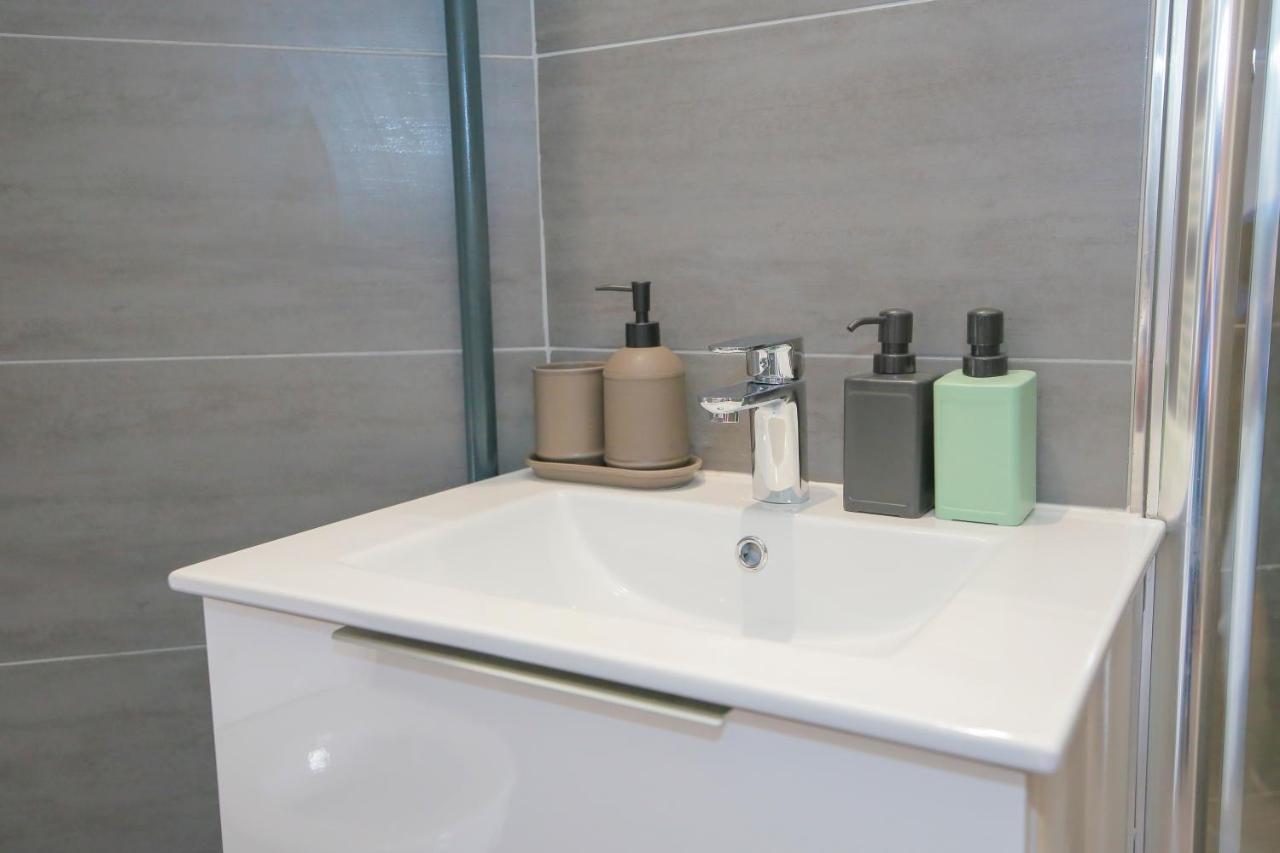 Appartement Le Victorien, T2 hypercentre chic et cosy, Wifi par SOVALFI à Saint-Etienne  Extérieur photo